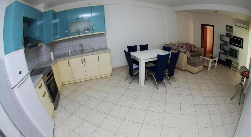 Sea View Apartments Saranda Экстерьер фото