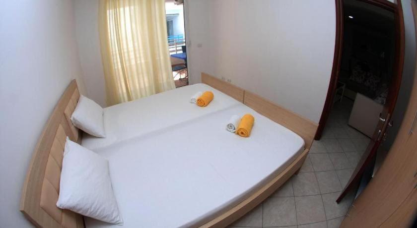 Sea View Apartments Saranda Экстерьер фото